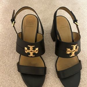 Tory Burch strappy sandals color black sz 10m